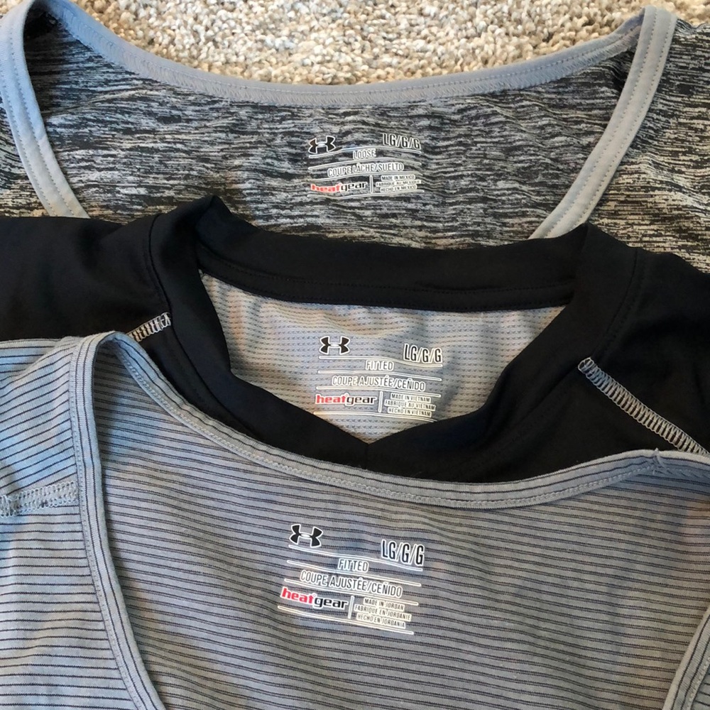 *SOLD* Bundle of 3 Men’s Under Armour Tanks - Picture 8 of 8